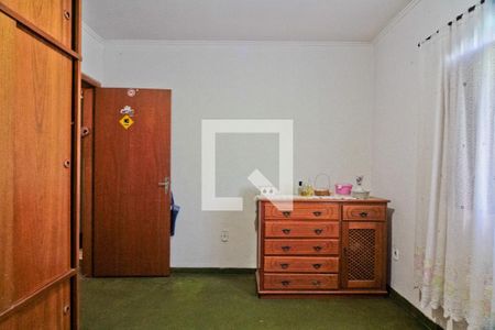 Casa à venda com 310m², 4 quartos e 2 vagas Casa à venda com 310m², 4 quartos e 2 vagasQuarto 2