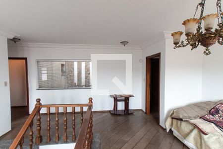 Casa à venda com 450m², 4 quartos e 6 vagas Casa à venda com 450m², 4 quartos e 6 vagasSala de Estar