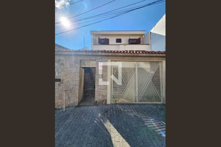 Casa à venda com 450m², 4 quartos e 6 vagas Casa à venda com 450m², 4 quartos e 6 vagasFachada