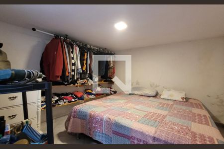 Casa à venda com 147m², 2 quartos e 2 vagasQuarto de serviço