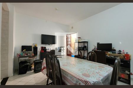 Casa à venda com 147m², 2 quartos e 2 vagasCozinha