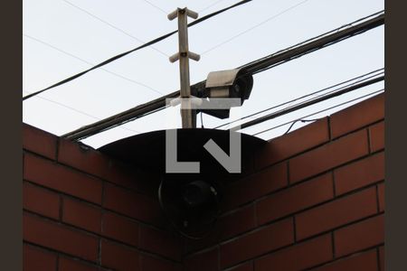 Casa à venda com 302m², 5 quartos e 4 vagasSistema de Segurança