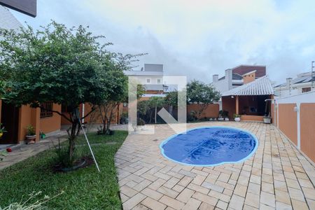 Casa para alugar com 500m², 5 quartos e 8 vagasQuintal