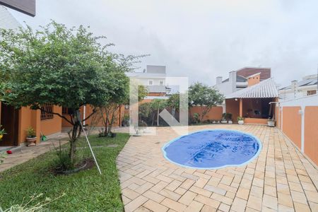 Casa para alugar com 500m², 5 quartos e 8 vagasQuintal