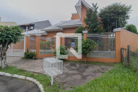 Casa para alugar com 500m², 5 quartos e 8 vagasFachada