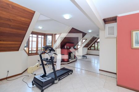 Casa para alugar com 500m², 5 quartos e 8 vagasSótão