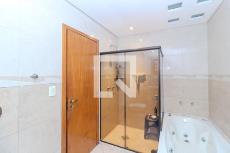 Casa para alugar com 500m², 5 quartos e 8 vagasBanheiro da Suíte 1