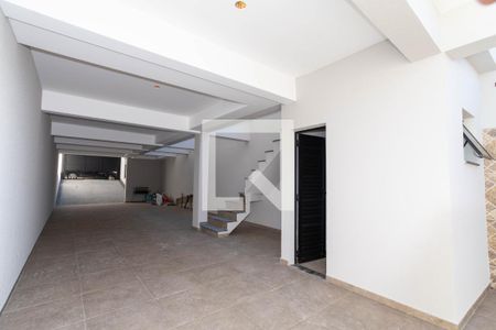 Casa à venda com 169m², 3 quartos e 6 vagas Casa à venda com 169m², 3 quartos e 6 vagasGaragem