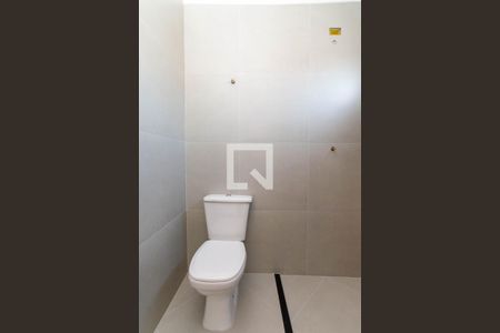 Casa à venda com 169m², 3 quartos e 6 vagas Casa à venda com 169m², 3 quartos e 6 vagasBanheiro