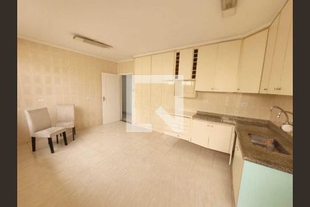 Casa à venda com 287m², 3 quartos e 3 vagas