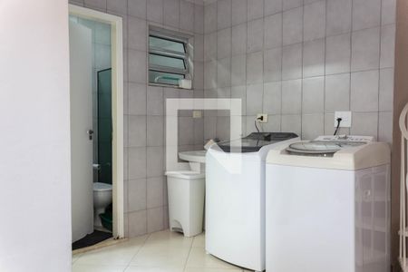 Casa à venda com 236m², 4 quartos e 2 vagasÁrea de Serviço