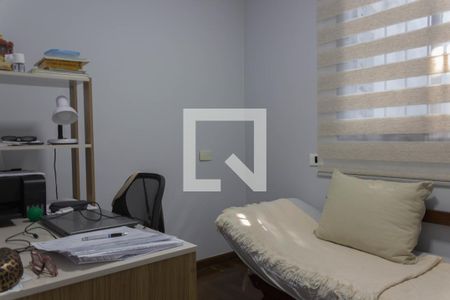 Casa à venda com 236m², 4 quartos e 2 vagasQuarto 2