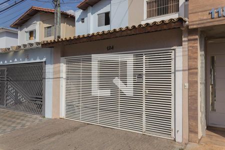 Casa à venda com 236m², 4 quartos e 2 vagasFachada