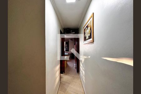 Casa à venda com 68m², 2 quartos e 1 vagaCorredor Quartos