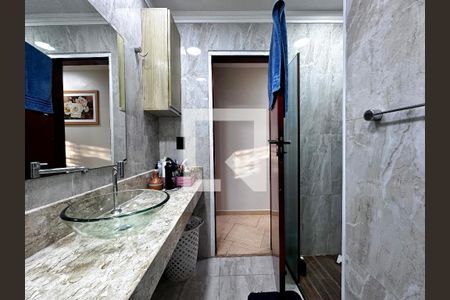 Casa à venda com 68m², 2 quartos e 1 vagaBanheiro