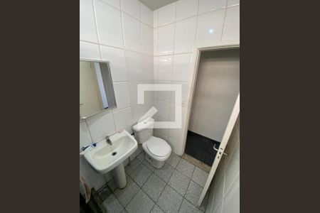 Apartamento à venda com 70m², 3 quartos e 1 vaga Apartamento à venda com 70m², 3 quartos e 1 vagaBanheiro