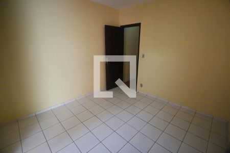Quarto 1 de casa à venda com 2 quartos, 82m² em Jardim Monte Alegre, Taboão da Serra
