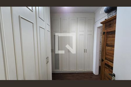 Apartamento à venda com 190m², 4 quartos e 2 vagasQuarto
