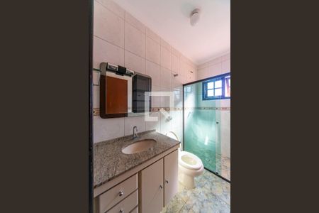 Casa à venda com 159m², 3 quartos e 4 vagasBanheiro Social