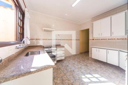 Casa à venda com 159m², 3 quartos e 4 vagasCozinha 