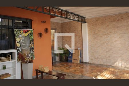 Casa à venda com 250m², 3 quartos e 2 vagasGaragem