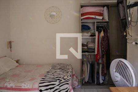 Casa à venda com 250m², 3 quartos e 2 vagasSuíte