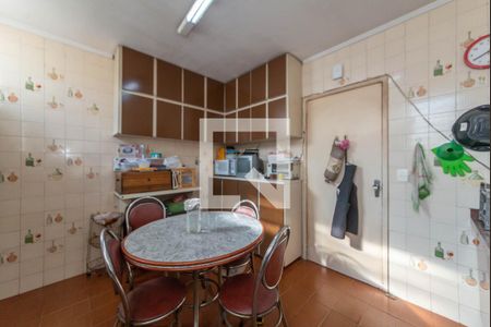 Casa à venda com 150m², 3 quartos e 2 vagas Casa à venda com 150m², 3 quartos e 2 vagasCozinha