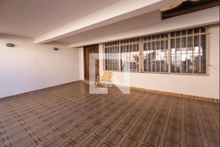 Casa à venda com 150m², 3 quartos e 2 vagas Casa à venda com 150m², 3 quartos e 2 vagasGaragem