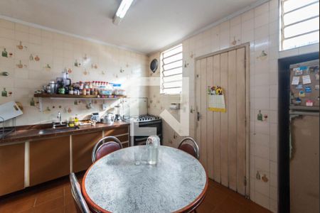 Casa à venda com 150m², 3 quartos e 2 vagas Casa à venda com 150m², 3 quartos e 2 vagasCozinha