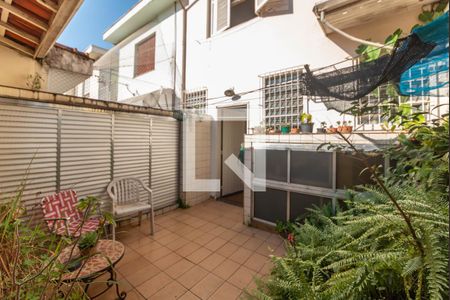 Casa à venda com 150m², 3 quartos e 2 vagas Casa à venda com 150m², 3 quartos e 2 vagasQuintal