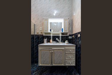 Casa à venda com 300m², 3 quartos e 2 vagasBanheiro