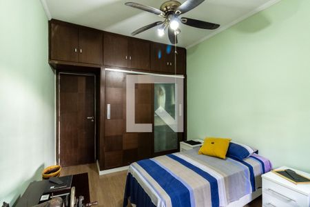 Casa à venda com 300m², 3 quartos e 2 vagasQuarto