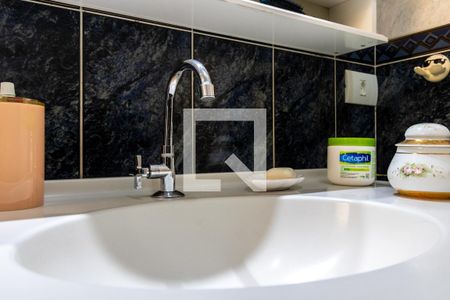 Casa à venda com 300m², 3 quartos e 2 vagasBanheiro