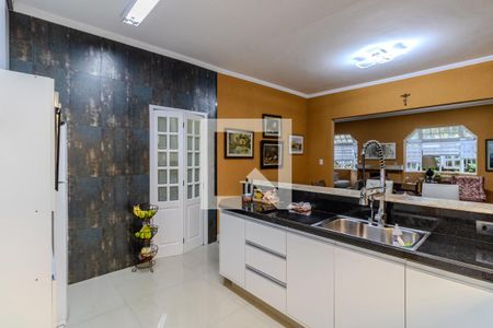 Casa à venda com 300m², 3 quartos e 2 vagasCozinha 