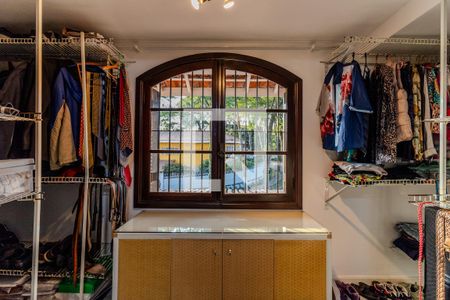 Casa à venda com 300m², 3 quartos e 2 vagasQuarto