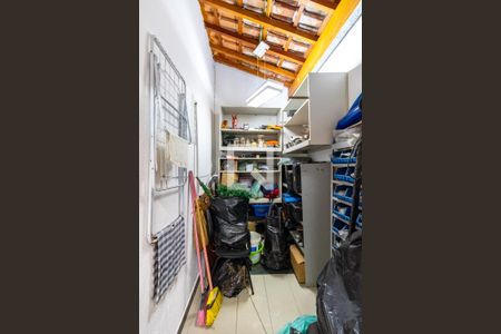 Casa à venda com 300m², 3 quartos e 2 vagasLavanderia 