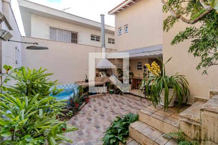 Casa à venda com 300m², 3 quartos e 2 vagasÁrea comum