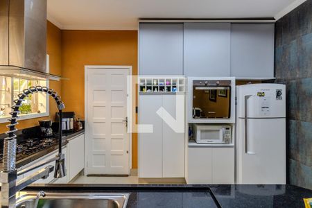 Casa à venda com 300m², 3 quartos e 2 vagasCozinha 