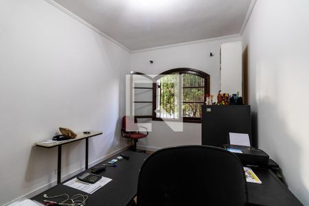 Casa à venda com 300m², 3 quartos e 2 vagasEscritório