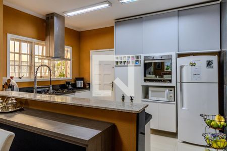 Casa à venda com 300m², 3 quartos e 2 vagasCozinha 