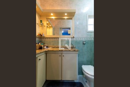 Casa à venda com 300m², 3 quartos e 2 vagasBanheiro