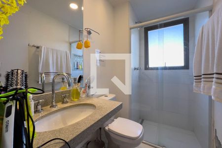 Apartamento à venda com 260m², 4 quartos e 2 vagas Apartamento à venda com 260m², 4 quartos e 2 vagasBanheiro do quarto 2