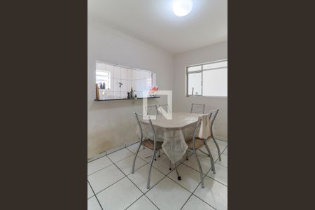 Casa à venda com 160m², 3 quartos e 2 vagasCopa