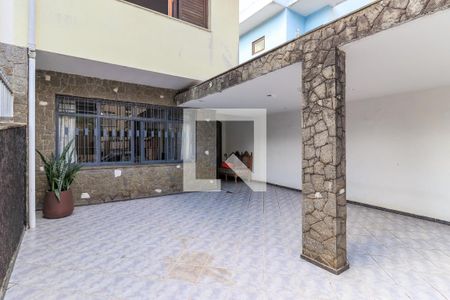 Casa à venda com 160m², 3 quartos e 2 vagasGaragem