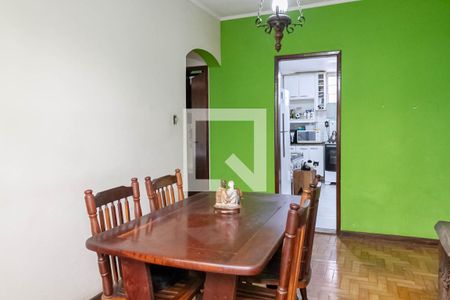 Casa à venda com 149m², 3 quartos e 2 vagas Casa à venda com 149m², 3 quartos e 2 vagasCopa