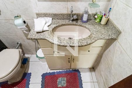 Casa à venda com 149m², 3 quartos e 2 vagas Casa à venda com 149m², 3 quartos e 2 vagasBanheiro da suíte