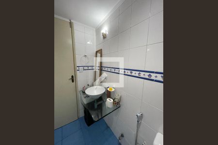 Apartamento à venda com 55m², 2 quartos e 1 vaga Apartamento à venda com 55m², 2 quartos e 1 vagaBanheiro