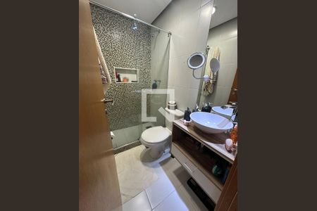Apartamento à venda com 126m², 3 quartos e 2 vagas Apartamento à venda com 126m², 3 quartos e 2 vagasSuíte