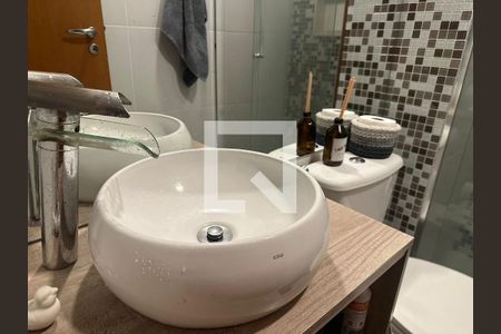 Apartamento à venda com 126m², 3 quartos e 2 vagas Apartamento à venda com 126m², 3 quartos e 2 vagasBanheiro Social