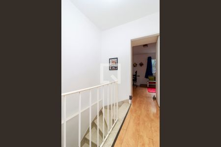 Casa à venda com 160m², 3 quartos e 2 vagasCorredor